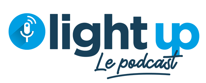 logo podcast light up